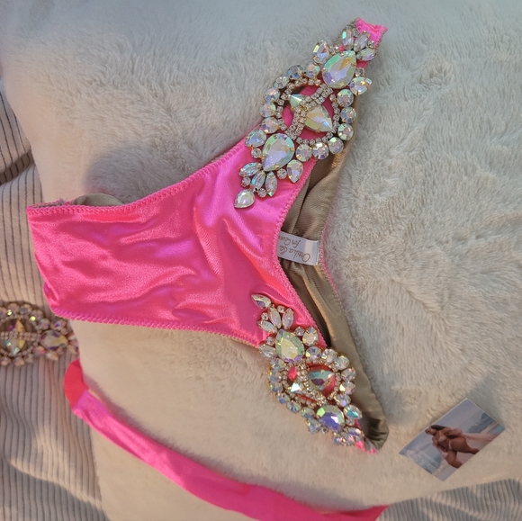 Vacation Bikini - Picture 3 of 3